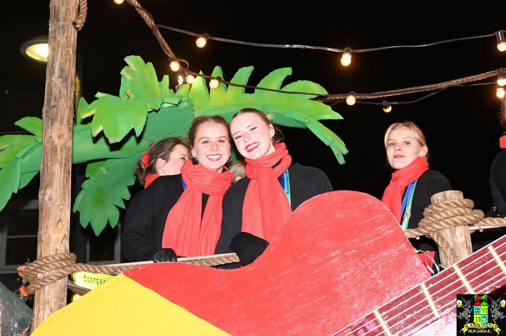 ../Images/Verlichte optocht Noordwijk 2026 040.jpg